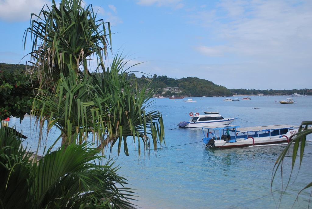 Rama Beach Inn นูซาเลมโบงัน ภายนอก รูปภาพ